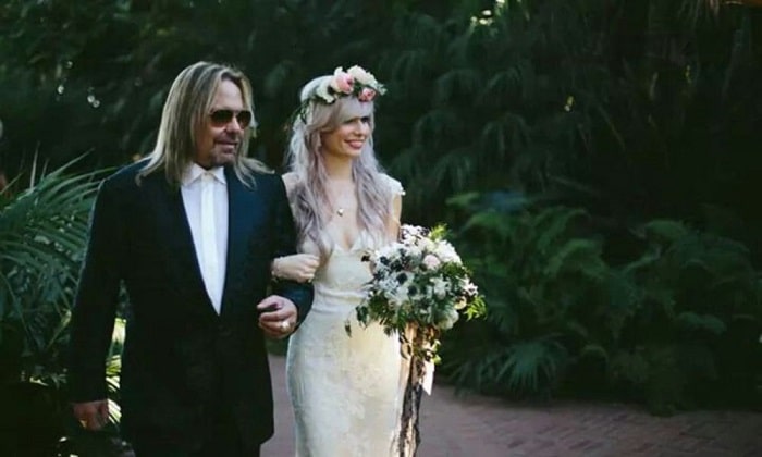 Know Elizabeth Ashley Wharton – Rock-star Vince Neil and Beth Lynn's Daughter